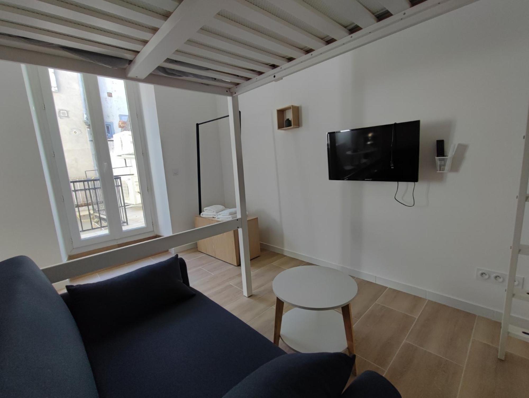 شقة Pause Entre Cite Et Bastide *Clim *Wifi *Smart Tv قرقشونه المظهر الخارجي الصورة